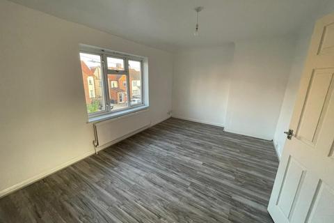 4 bedroom terraced house to rent, Tower Road, Ware