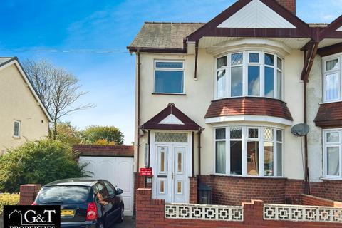 3 bedroom semi-detached house for sale, Highland Road, Cradley Heath