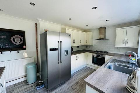 9 Taff Close, Rassau, Ebbw Vale, NP23 5TG