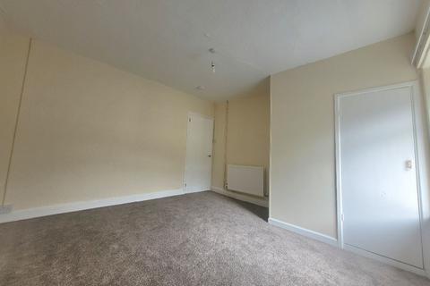 1 bedroom flat to rent, Main Road, Gilwern, Abergavenny