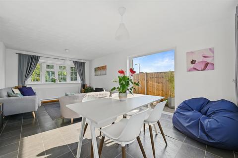7 Joiners Lane, Chalfont St Peter, Gerrards Cross, SL9 0AB