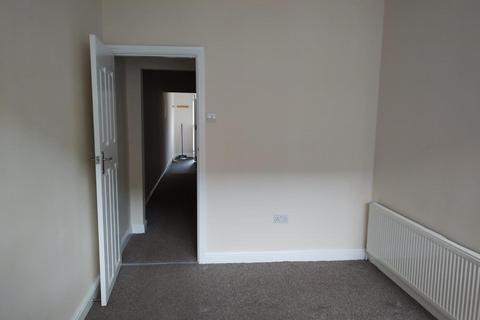 2 bedroom flat to rent, Stockbridge Avenue, Bentley, Doncaster