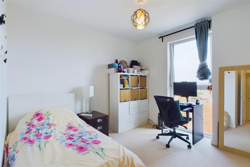 CAM01799 G0-PR0091-STILL015.jpg