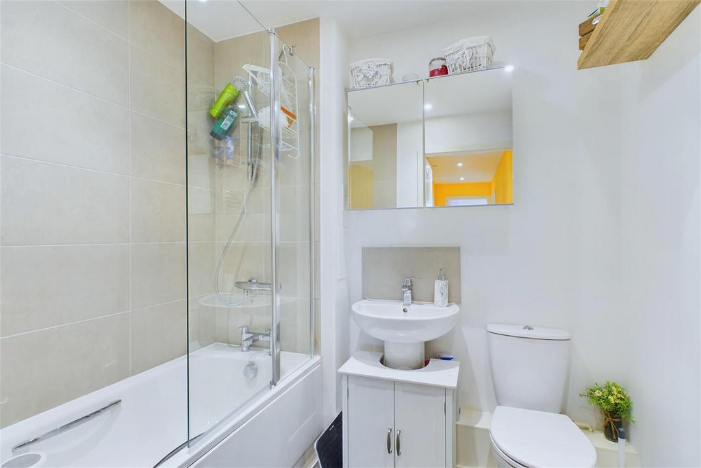 CAM01799 G0-PR0091-STILL020.jpg