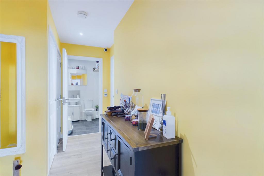 CAM01799 G0-PR0091-STILL021.jpg