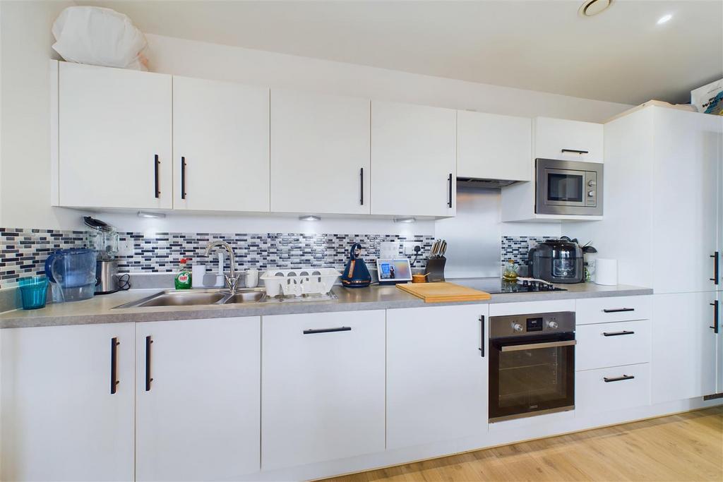 CAM01799 G0-PR0091-STILL005.jpg