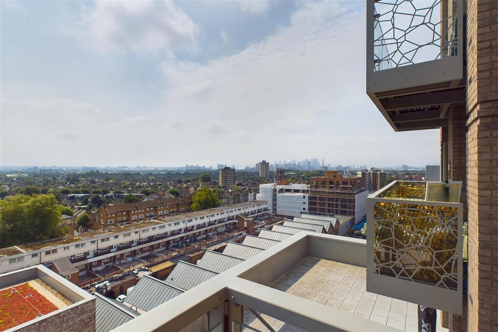 CAM01799 G0-PR0091-STILL011.jpg