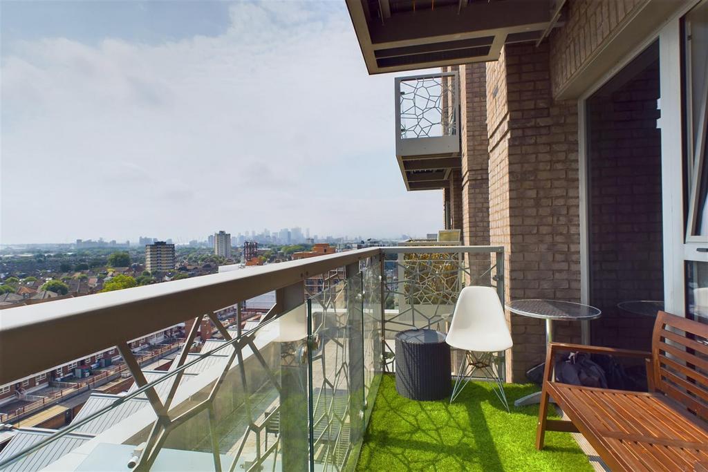 CAM01799 G0-PR0091-STILL013.jpg