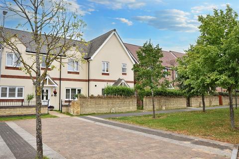 2 bedroom semi-detached house for sale, London Road, Corby NN17