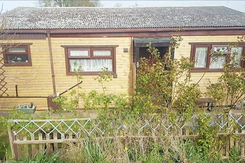 2 bedroom chalet for sale, Humberston Fitties, Humberston, Grimsby, N.E. Lincs, DN36 4HE