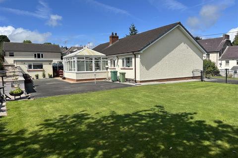 3 bedroom detached bungalow for sale, Llanybydder