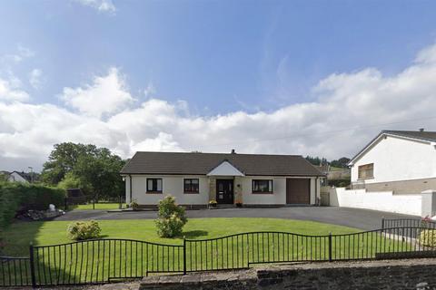 3 bedroom detached bungalow for sale, Llanybydder