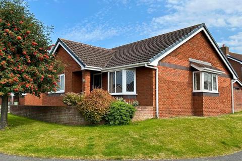 2 bedroom detached bungalow for sale, Ffordd Aber, Rhuddlan