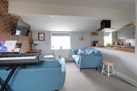 3 bedroom flat for sale, Brunswick Square, Gloucester