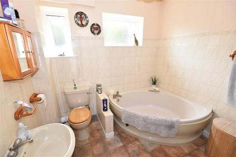 109 Grange Road, Newark, NG24 4PL