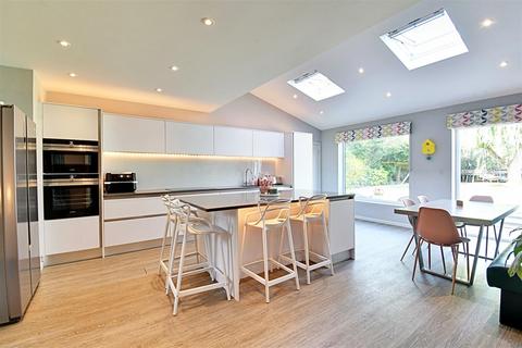 4 bedroom detached house for sale, Mandeville Road, Hertford SG13