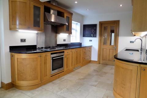 4 bedroom detached house for sale, Hill Top, Orston