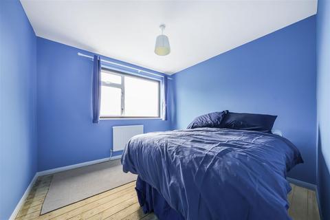 65 Gordon Road, Windsor, SL4 3RG