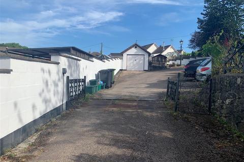 8 bedroom bungalow for sale, High Street, Bream, Lydney