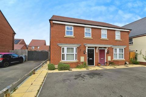 3 bedroom semi-detached house to rent, Claydon Avenue, Kettering NN15