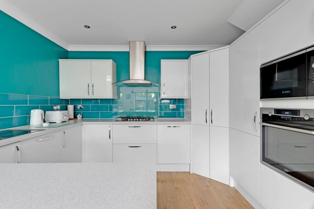 05-b7e2 JHProp Wpen - 21 Warwick Road - 13-medium.jp