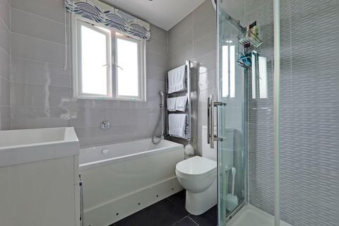 21 Warwick Road, London, SE20 7YN