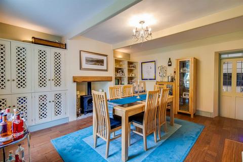 4 bedroom cottage for sale, School Hill, Wakefield WF2