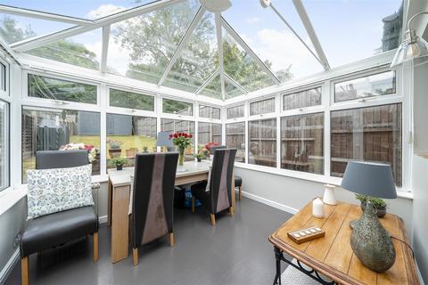 3 bedroom semi-detached house for sale, Primrose Hill, Kings Langley