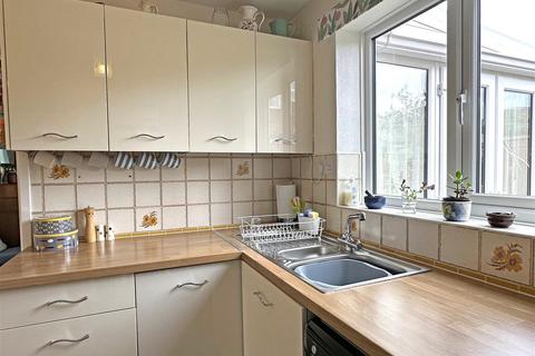 9 Farnham Close, Eaglescliffe, Stockton-on-tees, TS16 0NF