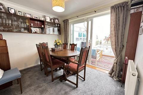 9 Farnham Close, Eaglescliffe, Stockton-on-tees, TS16 0NF