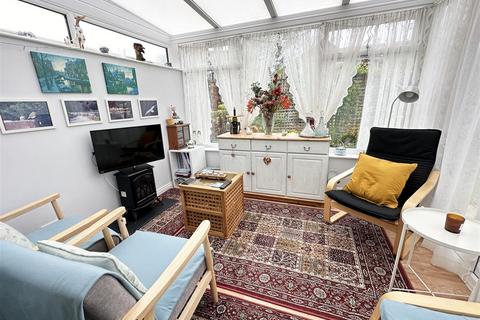 9 Farnham Close, Eaglescliffe, Stockton-on-tees, TS16 0NF