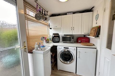 9 Farnham Close, Eaglescliffe, Stockton-on-tees, TS16 0NF