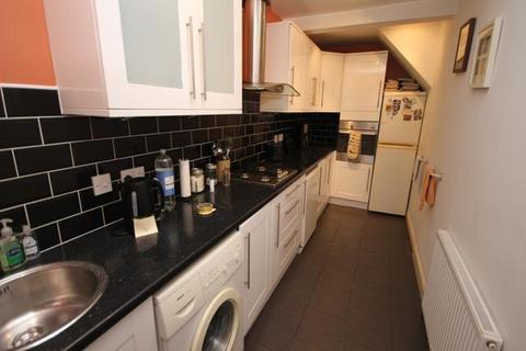 2 bedroom cottage for sale, West Scholes, Queensbury, Bradford