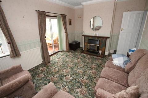 2 bedroom cottage for sale, West Scholes, Queensbury, Bradford