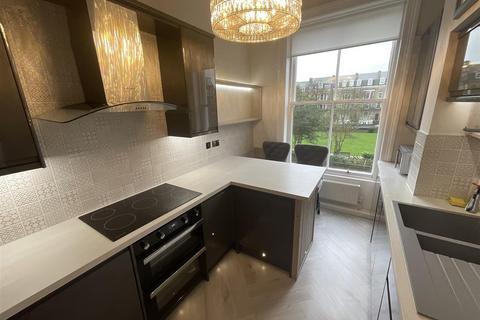 2 bedroom flat for sale, Prince Of Wales Terrace, Scarborough