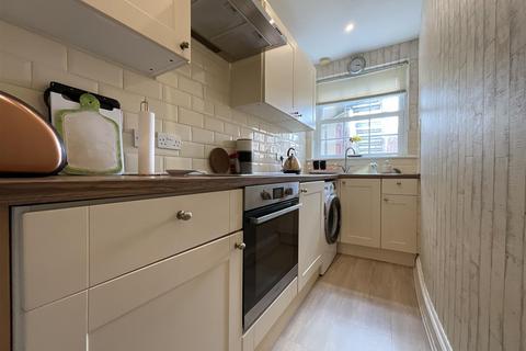 2 bedroom flat for sale, Regent House Queen Street, Scarborough