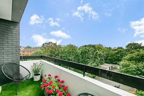 Flat 18, Stephen Court Victoria Drive, London, SW19 6BD