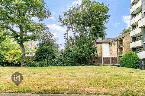 Flat 18, Stephen Court Victoria Drive, London, SW19 6BD