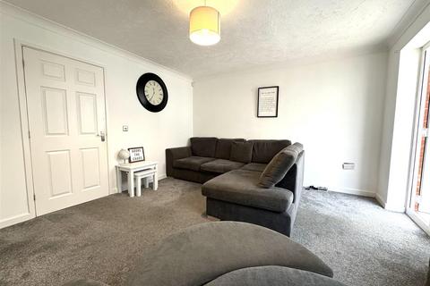 2 bedroom end of terrace house for sale, La Salle Close, Ipswich IP2