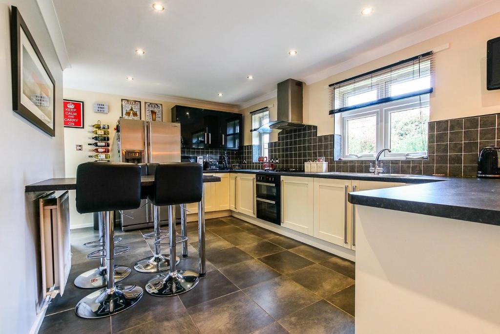 Kitchen1.jpg
