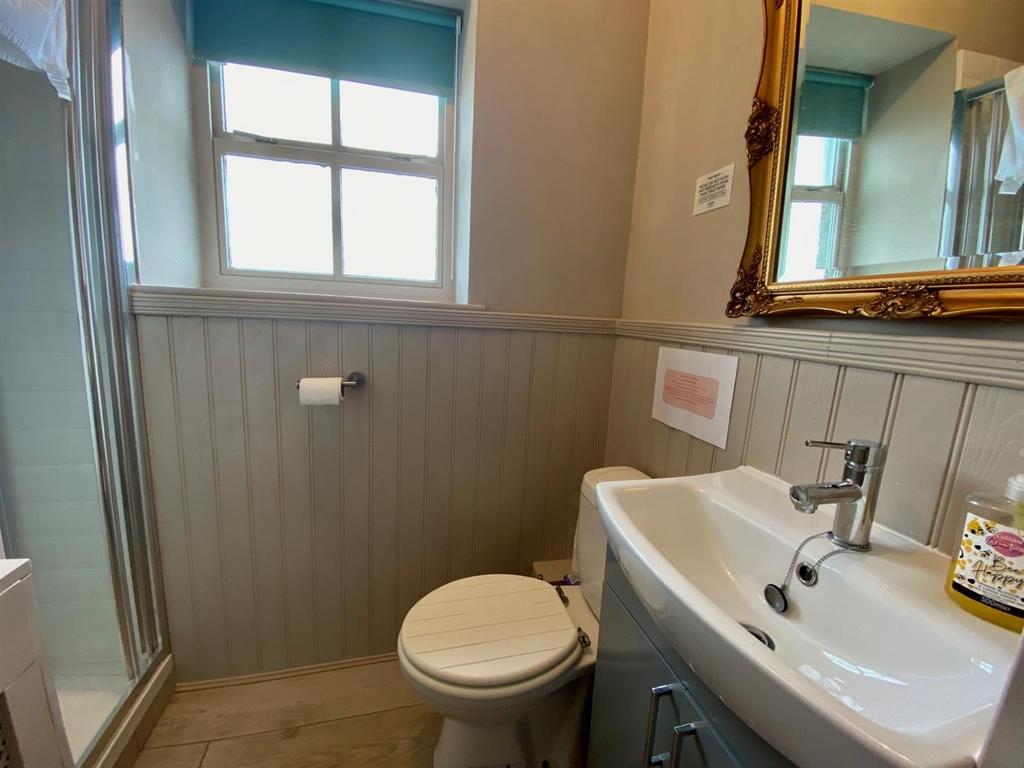 Annexe Shower room
