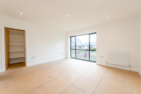 22 Fullers Field, Westerfield, Ipswich, IP6 9AX