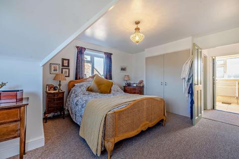 19 Chapel Lane, Sutton Courtenay, Abingdon, OX14 4AN