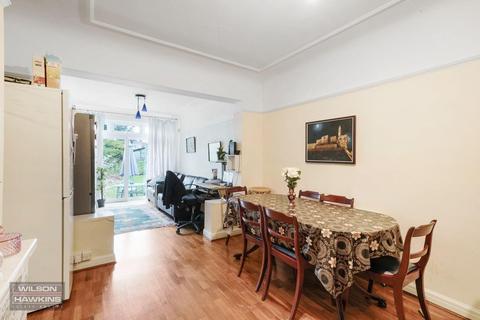 10 Formby Avenue, Stanmore, HA7 2JZ
