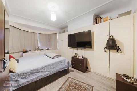 10 Formby Avenue, Stanmore, HA7 2JZ