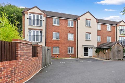43 Fussell Way, Wollaston, Stourbridge, DY8 4GG