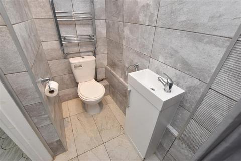 247 Roberts Street, Grimsby, DN32 8DT