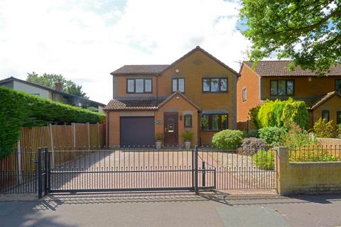 4 bedroom detached house for sale, Racecourse Lane, Bicton Heath, Shrewsbury