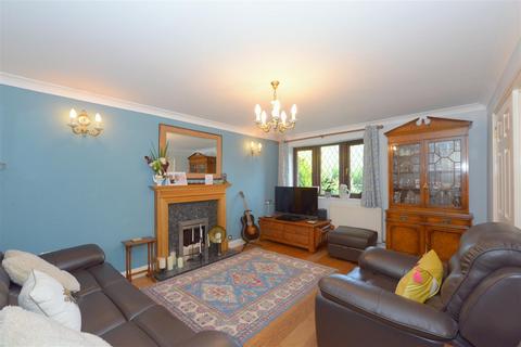 4 bedroom detached house for sale, Racecourse Lane, Bicton Heath, Shrewsbury