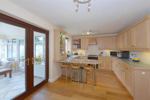 4 bedroom detached house for sale, Racecourse Lane, Bicton Heath, Shrewsbury